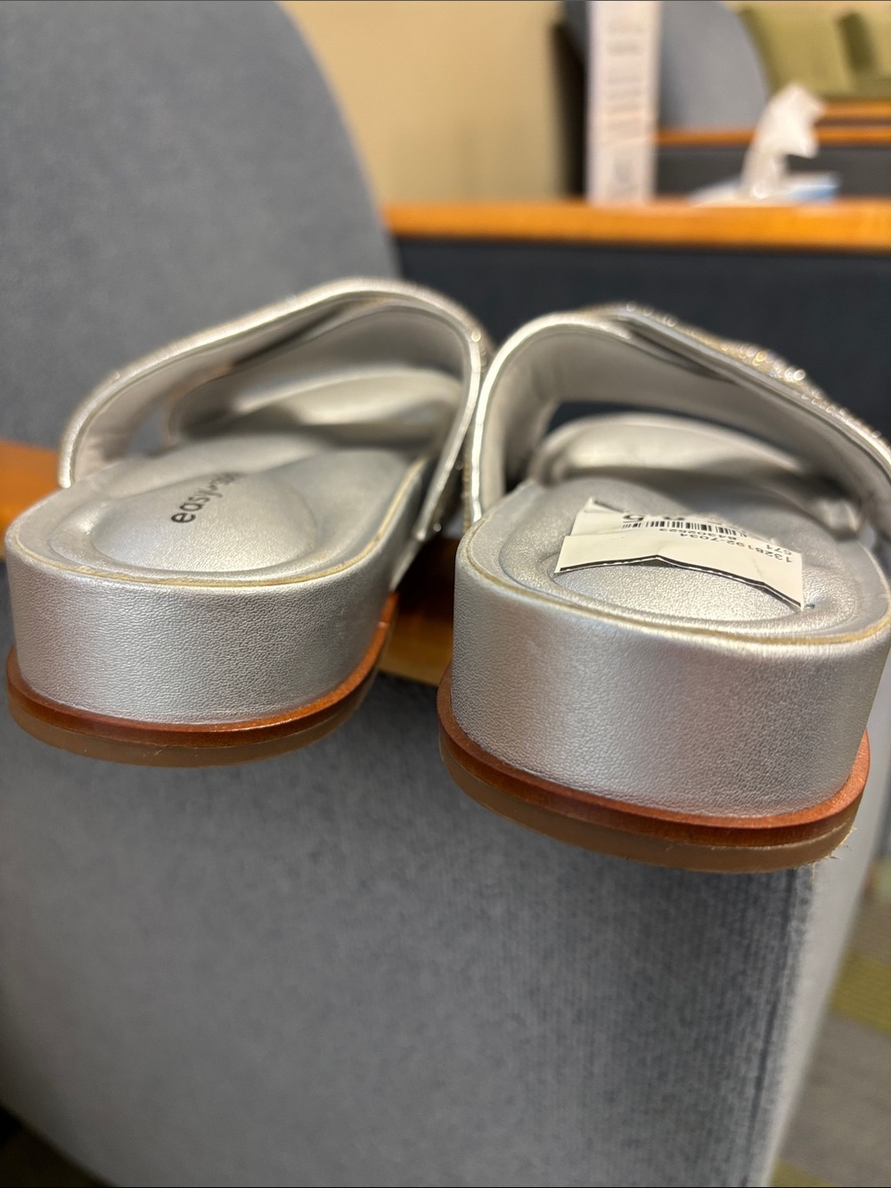 NWT Easy Spirit SEJUDYs Glittering Silver Slip On Sandals Criss Cross Straps 8.5 - Picture 12 of 16